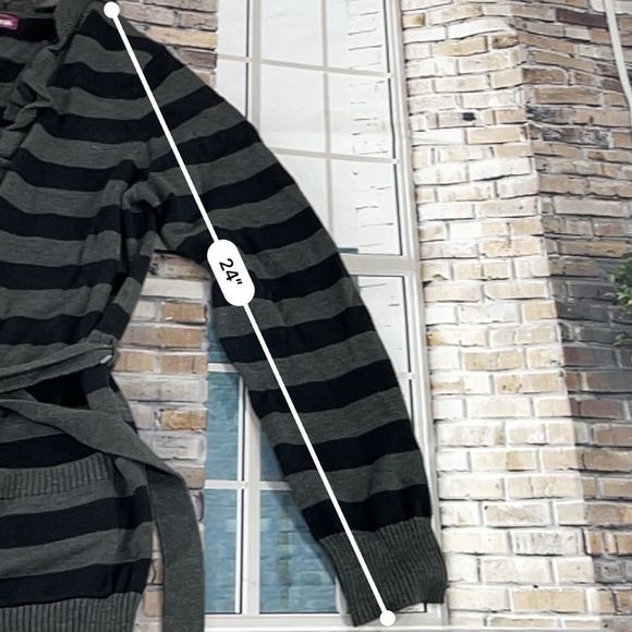 Women’s Epic Threads Gray & Black Ruffled Casual Long Sleeve Sweater (XL) R15 - Picture 8 of 8